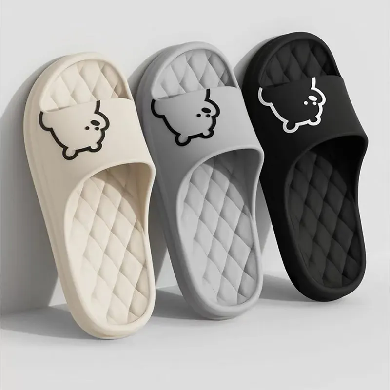 Proč se roztomilé medvědí pantofle stávají nutností pro útulné domácí bydlení?